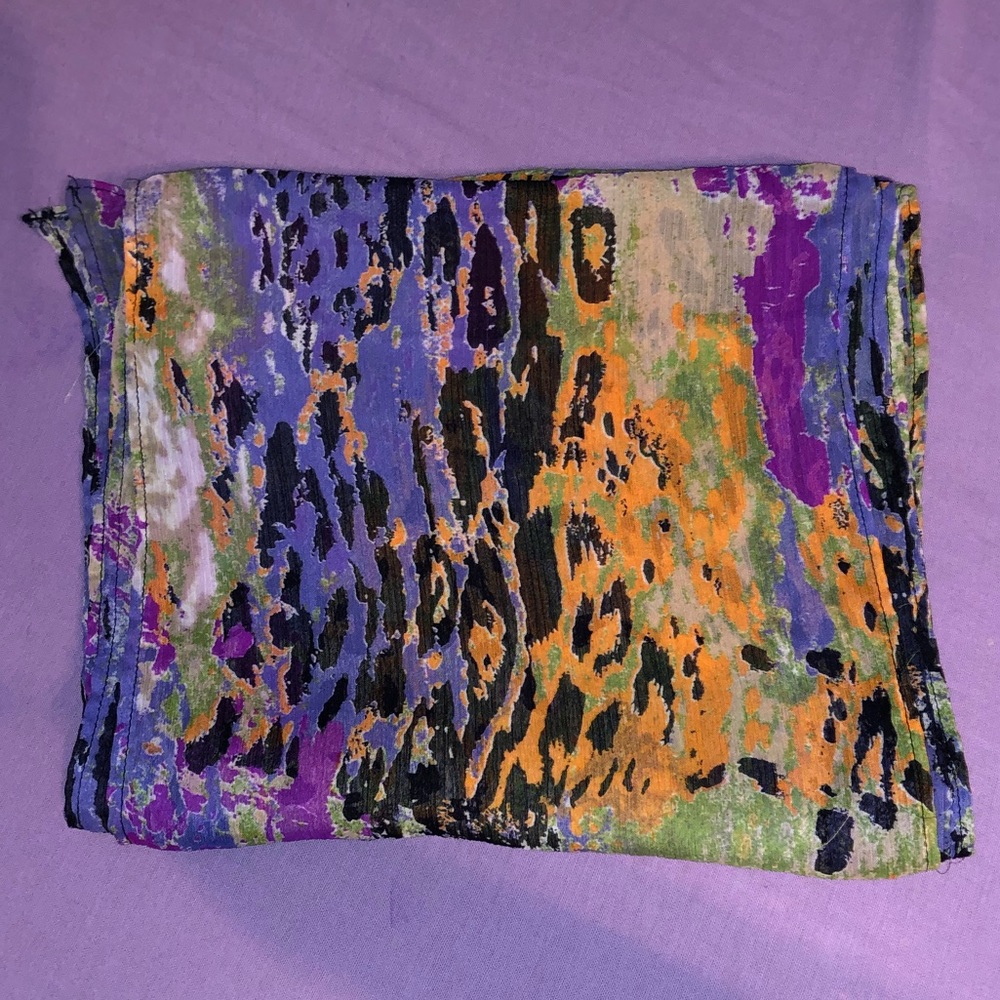 Scarf - Picture 2 of 7